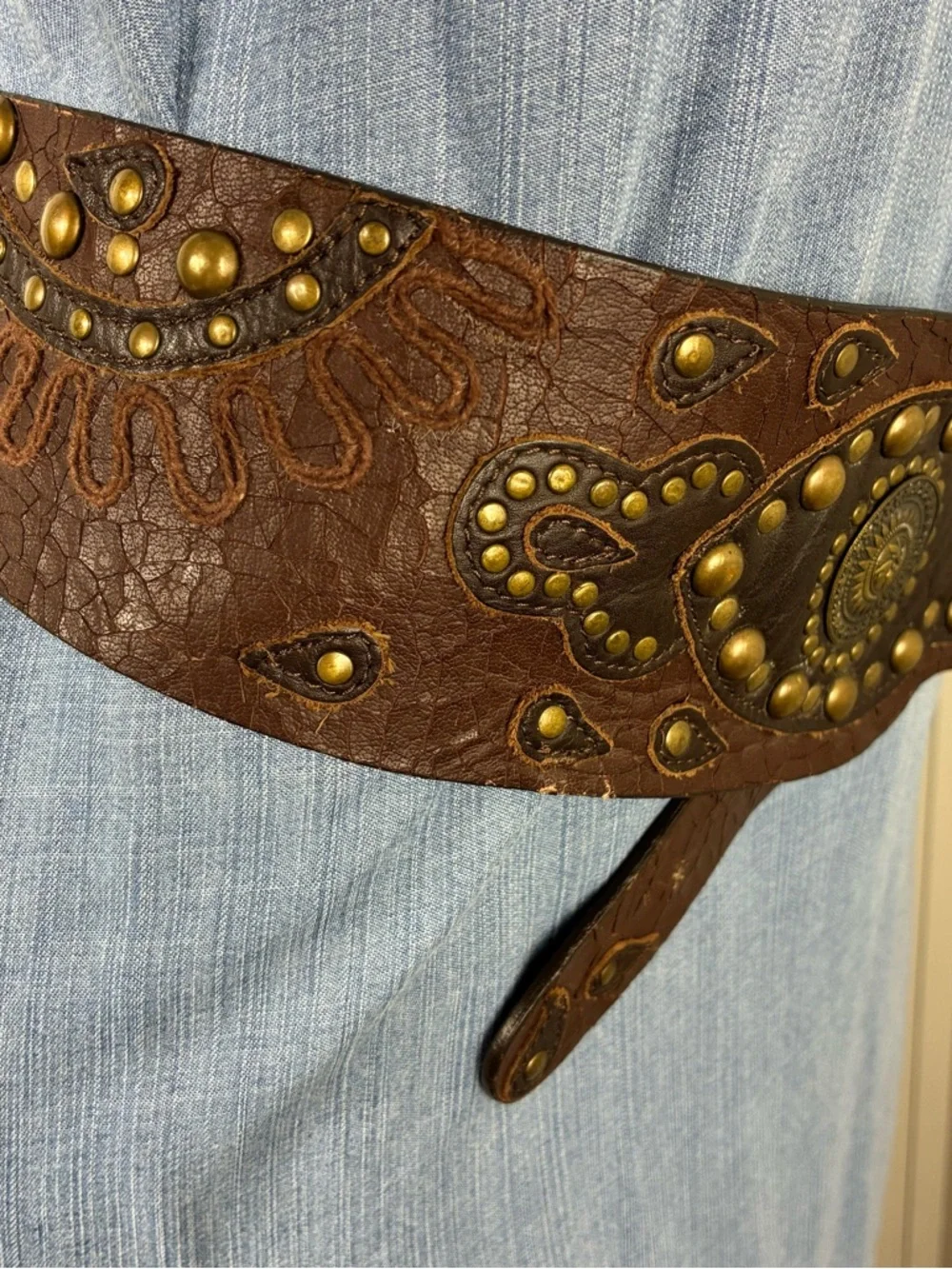 Chicos Womens belt Sz S Brown Genuine Leather Studded patchwork Brass Accents